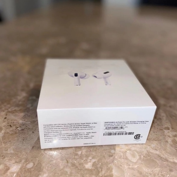 Air pods pro new - Picture 3 of 3